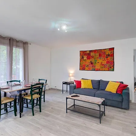 L'acacia Centre Apartment Tours